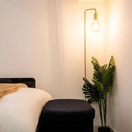 Five Star Boutique Studio Flat In Лондон Екстер'єр фото