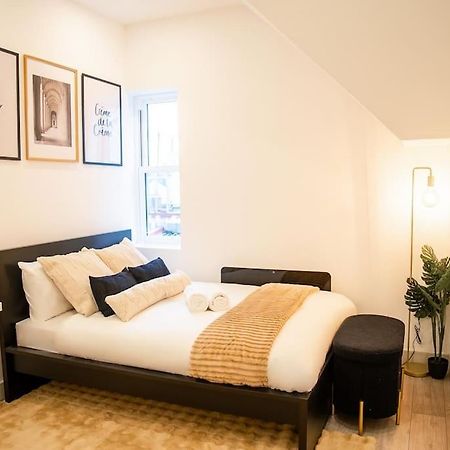 Five Star Boutique Studio Flat In Лондон Екстер'єр фото